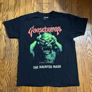 Goosebumps "If looks could kill....THE HAUNTED MASK" tee shirt size L